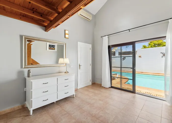 Rosa - Vipvipvillas Villa