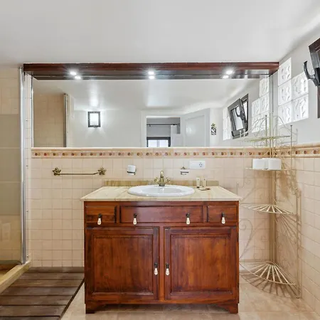 Rosa - Vipvipvillas * 阿雷西费