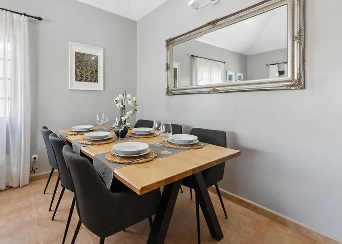 Villa Rosa - Vipvipvillas *