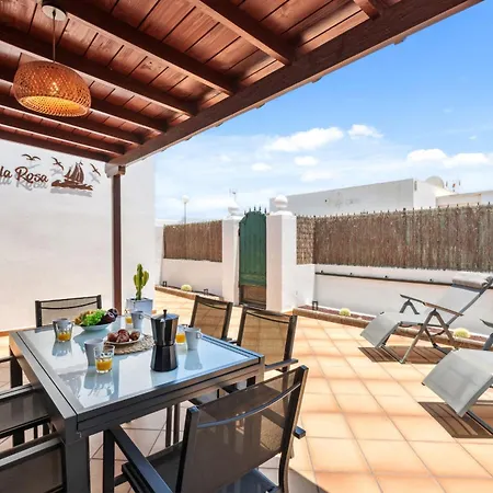 Rosa - Vipvipvillas * Arrecife (Lanzarote)