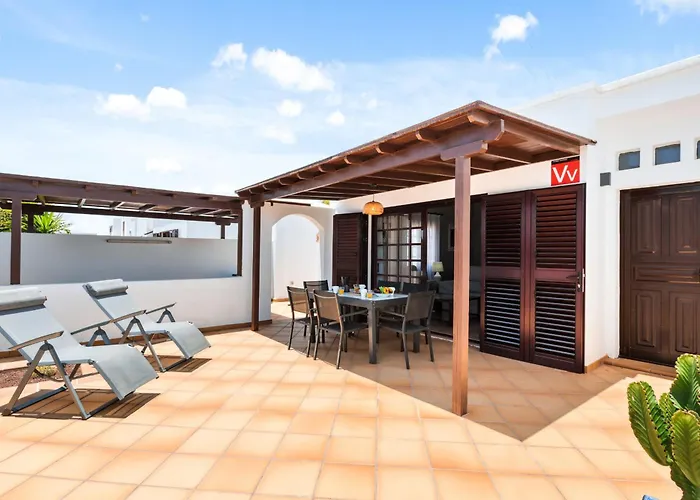 Rosa - Vipvipvillas * Arrecife (Lanzarote)
